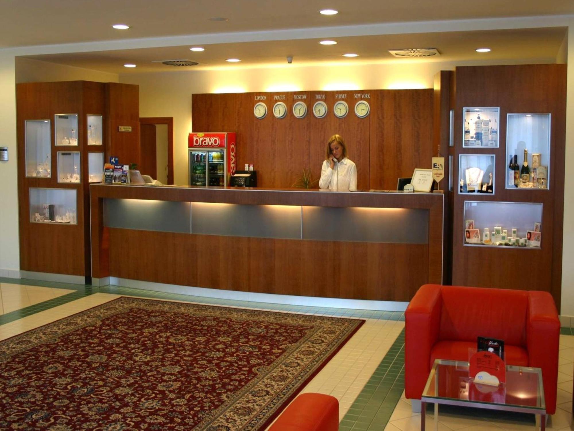 Ramada Airport Hotel Prague — Bilder 1
